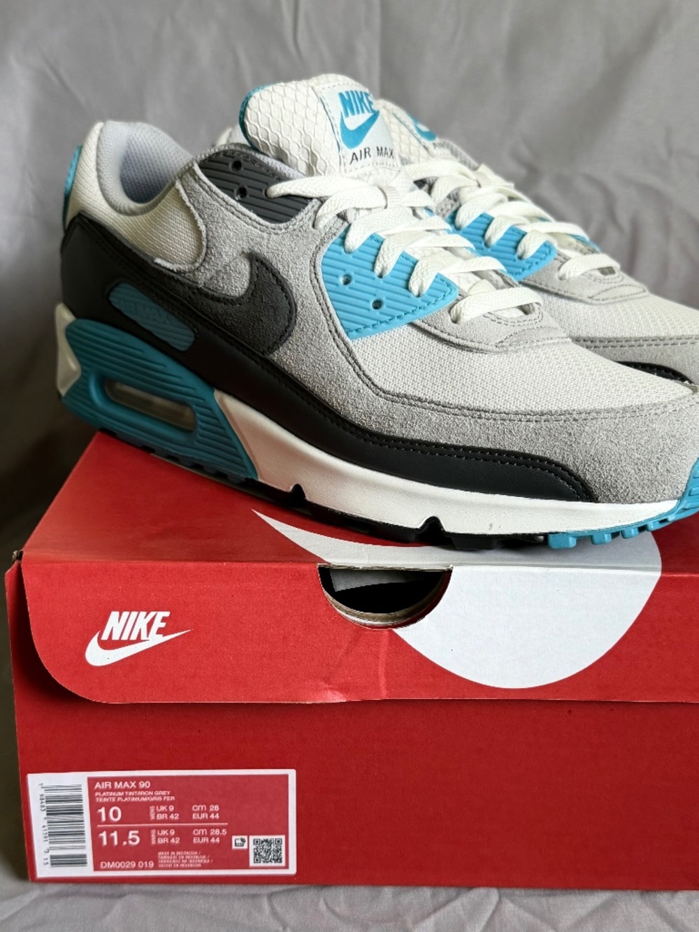 NIB Nike Air Max 90 Platinum Tint/Iron Grey (DM0029 019) ~ Mens 10 / EU44